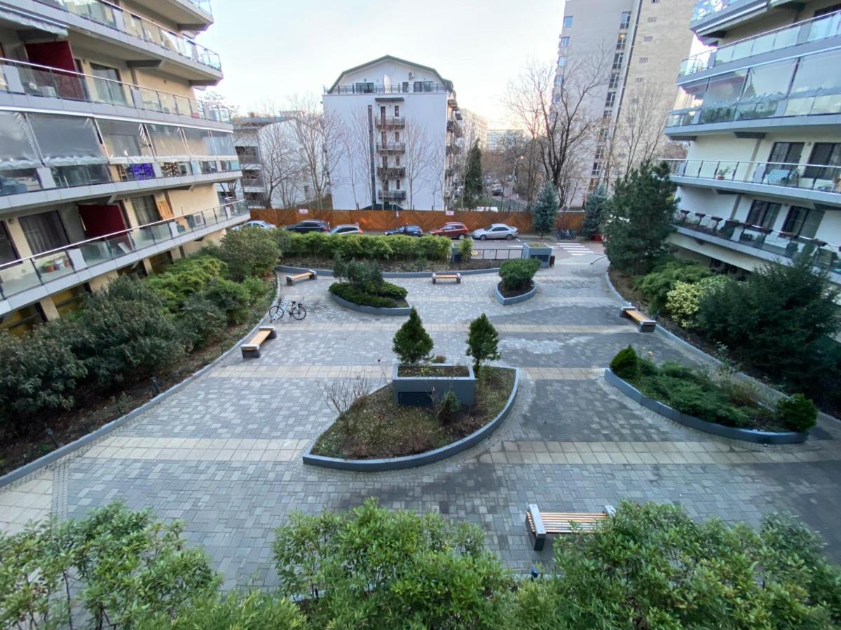 Green Apartment 214 With Private Parking Бухарест Екстер'єр фото