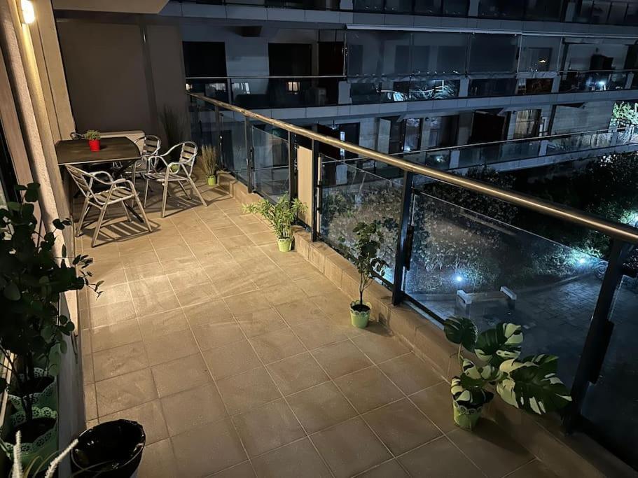 Green Apartment 214 With Private Parking Бухарест Екстер'єр фото